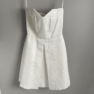 Vintage Hunter Bell White Strapless Dress